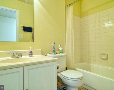 6137 Summer Park Lane - Photo Thumbnail 5