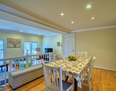 6137 Summer Park Lane - Photo Thumbnail 2