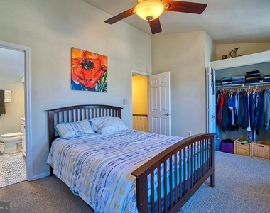 6137 Summer Park Lane - Photo Thumbnail 12