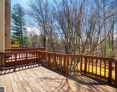6137 Summer Park Lane - Photo Thumbnail 16