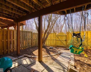 6137 Summer Park Lane - Photo Thumbnail 17