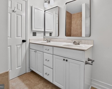 6143 Poburn Landing Court - Photo Thumbnail 24