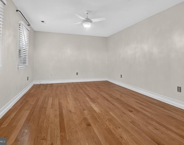 6143 Poburn Landing Court - Photo Thumbnail 21