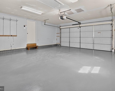 6143 Poburn Landing Court - Photo Thumbnail 40