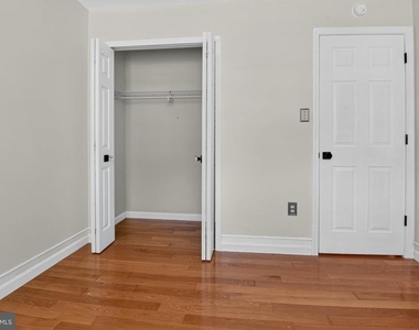 6143 Poburn Landing Court - Photo Thumbnail 31
