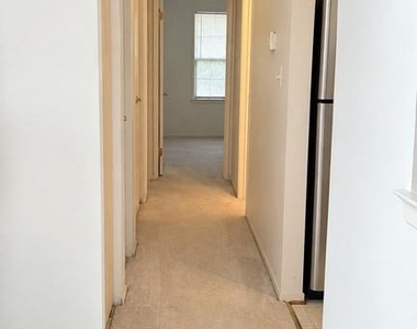 7819 Harrowgate Circle - Photo Thumbnail 8