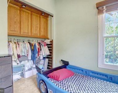 6307 Crooked Oak Lane - Photo Thumbnail 24