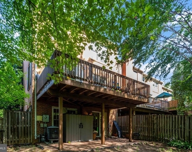 6307 Crooked Oak Lane - Photo Thumbnail 38