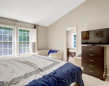 6307 Crooked Oak Lane - Photo Thumbnail 31