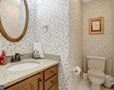6307 Crooked Oak Lane - Photo Thumbnail 12