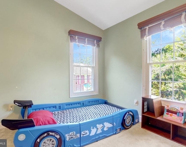 6307 Crooked Oak Lane - Photo Thumbnail 22