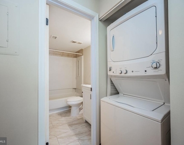 5908 Cove Landing Road - Photo Thumbnail 25