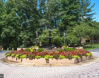 5908 Cove Landing Road - Photo Thumbnail 30