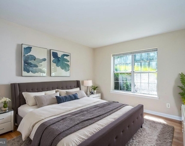 5908 Cove Landing Road - Photo Thumbnail 14