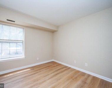 5908 Cove Landing Road - Photo Thumbnail 21