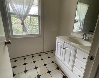 4320 Wakefield Drive - Photo Thumbnail 21