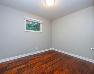 13743 Big Oak Lane - Photo Thumbnail 11