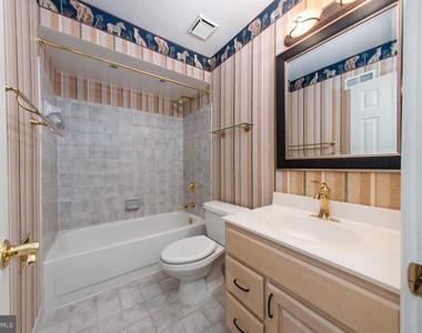 101 Gresham Place - Photo Thumbnail 30