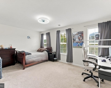 840 Virginia Avenue - Photo Thumbnail 12
