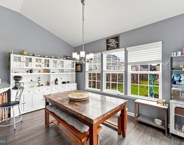 840 Virginia Avenue - Photo Thumbnail 9