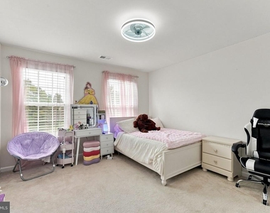 840 Virginia Avenue - Photo Thumbnail 15