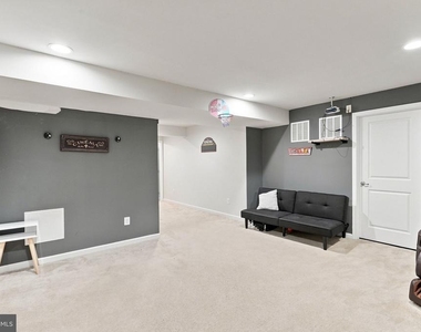840 Virginia Avenue - Photo Thumbnail 24