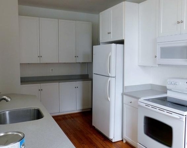 111 Academy Street - Photo Thumbnail 18