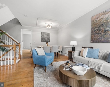 3905 Charles Avenue - Photo Thumbnail 5