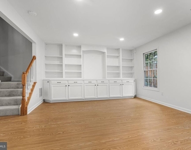 3905 Charles Avenue - Photo Thumbnail 30