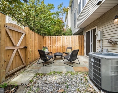 3905 Charles Avenue - Photo Thumbnail 34