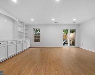 3905 Charles Avenue - Photo Thumbnail 28