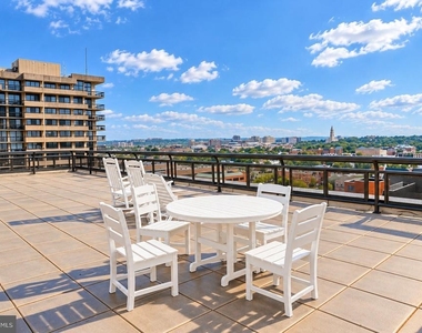 801 N Pitt Street - Photo Thumbnail 14