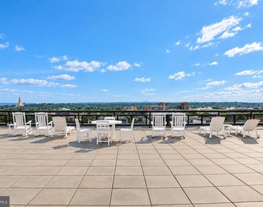 801 N Pitt Street - Photo Thumbnail 21