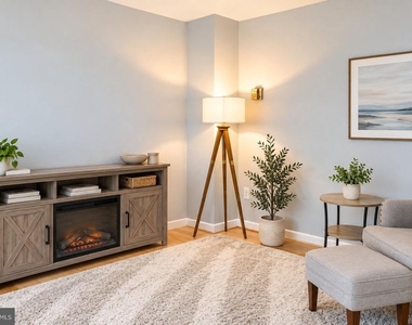 801 N Pitt Street - Photo Thumbnail 6