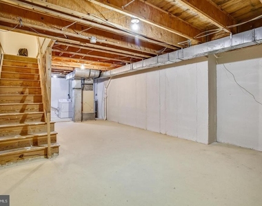501 Colecroft Court - Photo Thumbnail 20