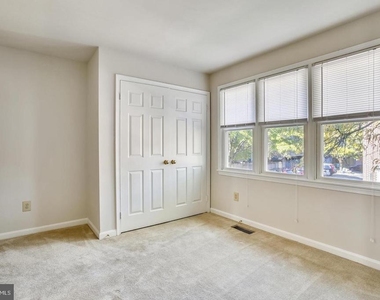 501 Colecroft Court - Photo Thumbnail 18