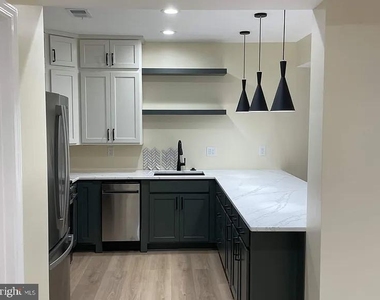 3221 N Pershing Drive - Photo Thumbnail 21