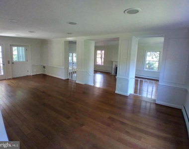3131 N Abingdon Street - Photo Thumbnail 31
