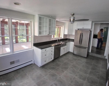 3131 N Abingdon Street - Photo Thumbnail 11