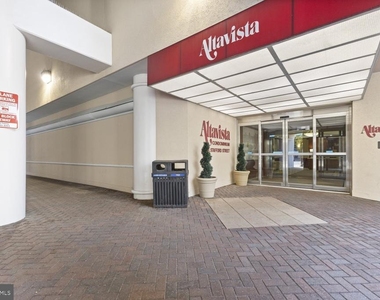 900 N Stafford Street - Photo Thumbnail 20