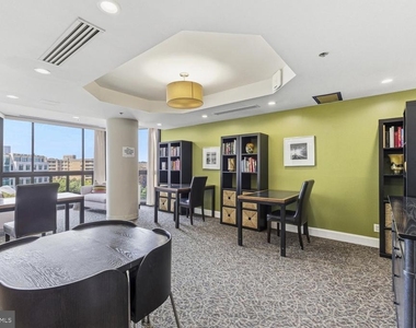 900 N Stafford Street - Photo Thumbnail 23