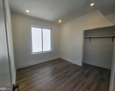 6202 Germantown Avenue - Photo Thumbnail 9