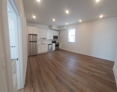 6202 Germantown Avenue - Photo Thumbnail 2