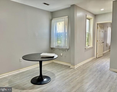 611 32nd Street N - Photo Thumbnail 5
