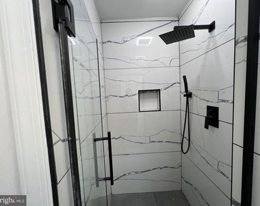 2145 Elkins Avenue - Photo Thumbnail 12