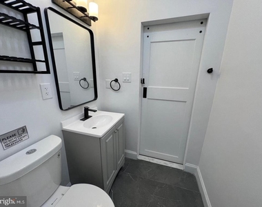 2145 Elkins Avenue - Photo Thumbnail 11