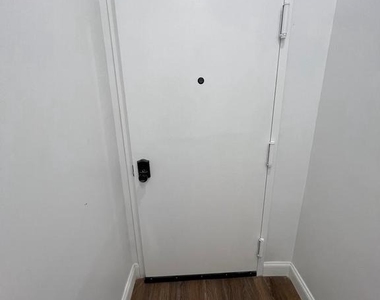 2145 Elkins Avenue - Photo Thumbnail 2