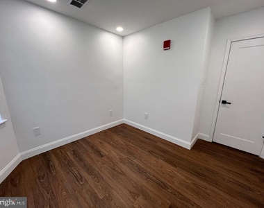 2145 Elkins Avenue - Photo Thumbnail 18