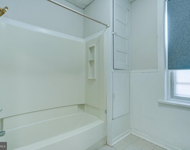 4817 Ridge Avenue - Photo Thumbnail 16
