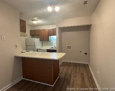 1123 Southwood Drive - Photo Thumbnail 8